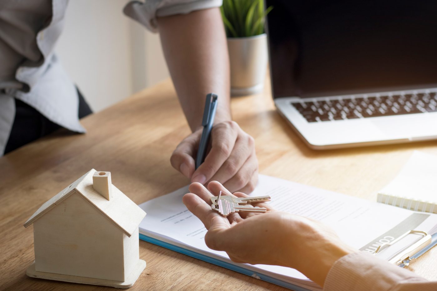 que debes saber antes de arrendar un apartamento