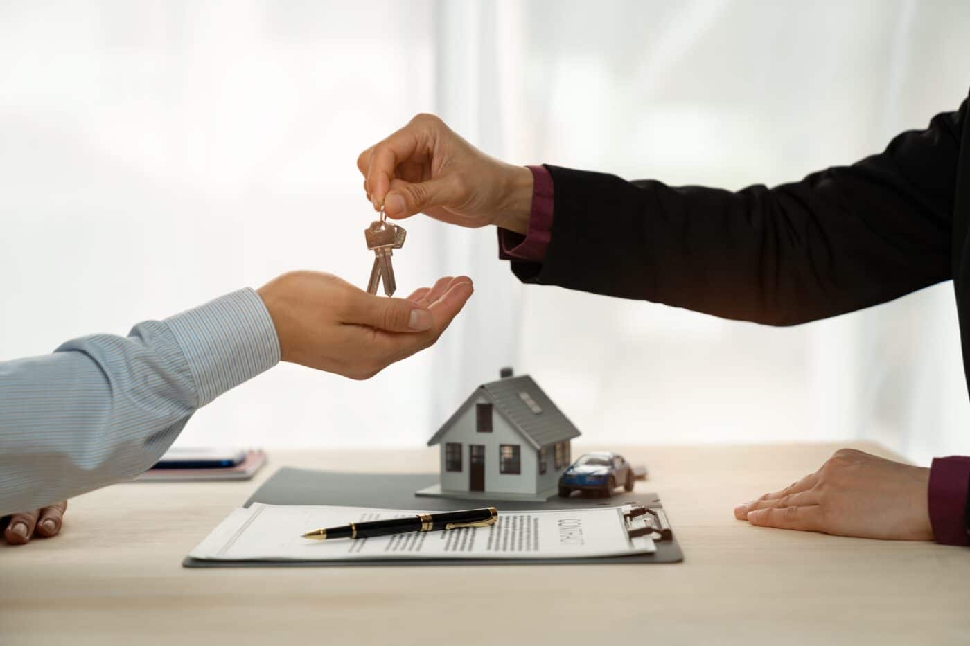 contratar-agencia-inmobiliaria