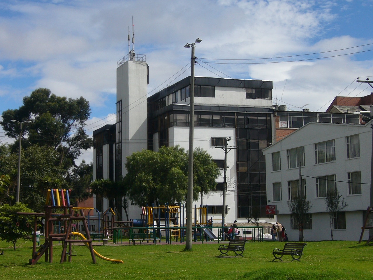 vivir-en-el-barrio-nicolas-de-federman