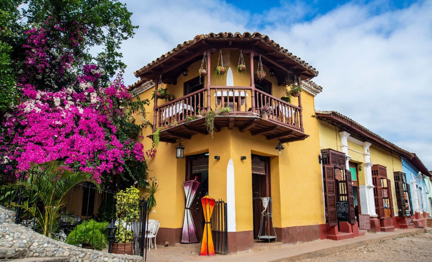 Restaurantes en barrio Granada, Cali