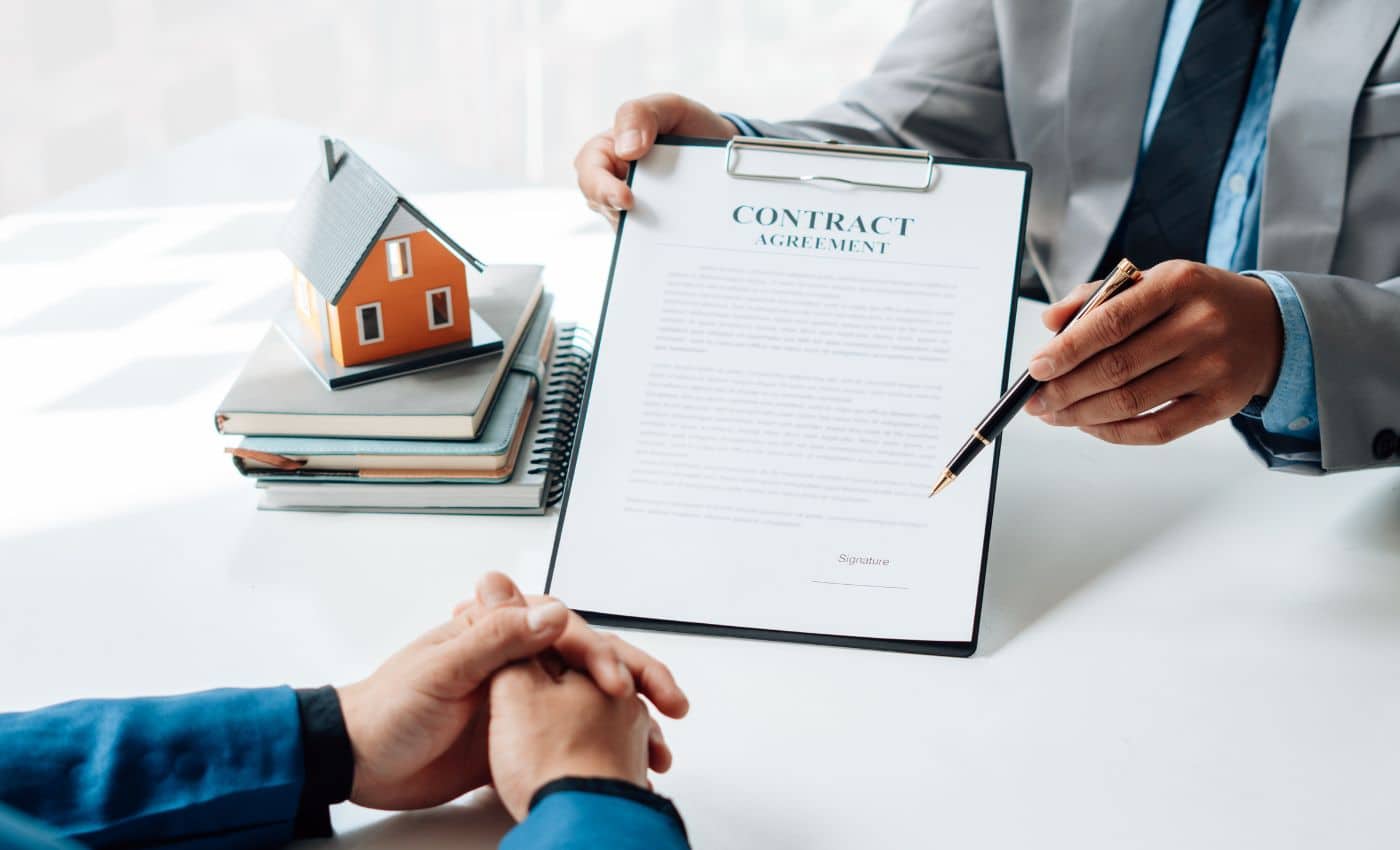 Leer contrato de arrendamiento