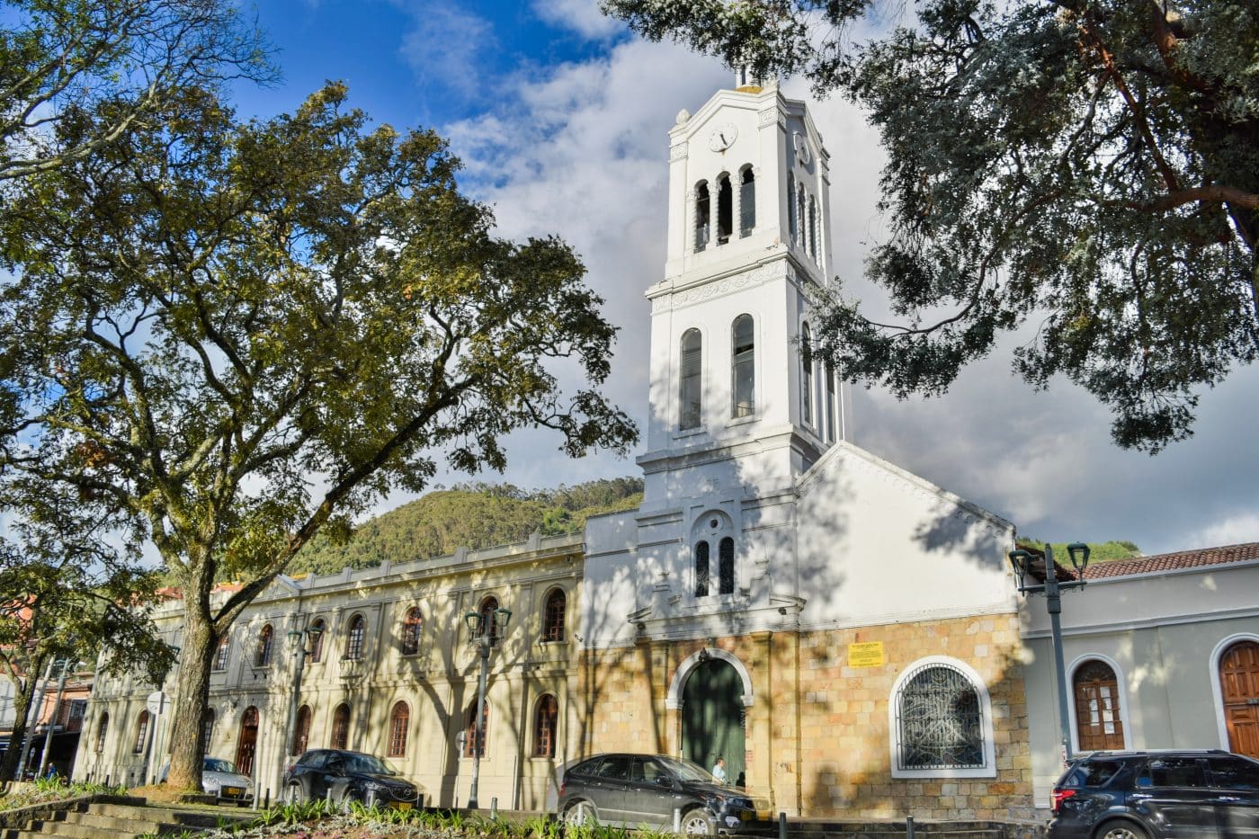 Fotos de iglesia de santa