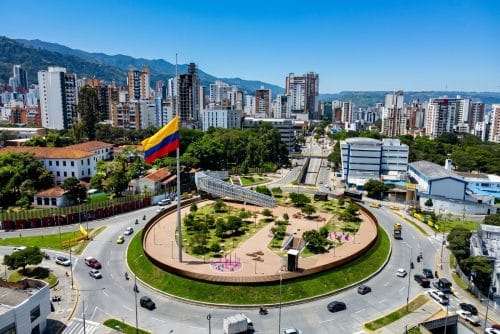 Zonas universitarias para arrendar apartamento en Bucaramanga con vista urbana y edificios residenciales cercanos a universidades